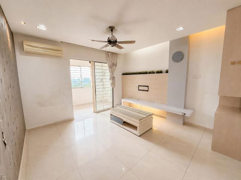 Condominium for Sale at Paradesa Tropika II - Alven Lim - Living Room - PropertyGuru.com.my