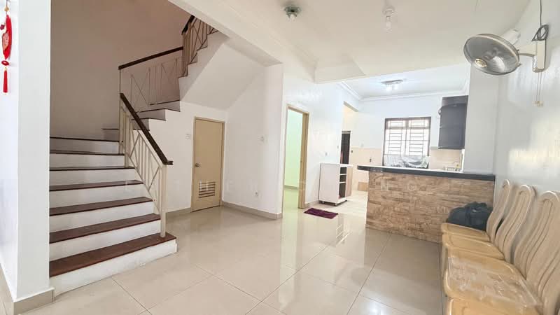 2-storey Terraced House for Sale in Taman Mount Austin (Tebrau) - Esther Chong - Living Room - PropertyGuru.com.my