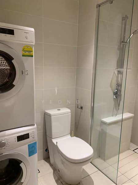 Service Residence for Sale at Damai 88 - Yeong . - Bathroom - PropertyGuru.com.my