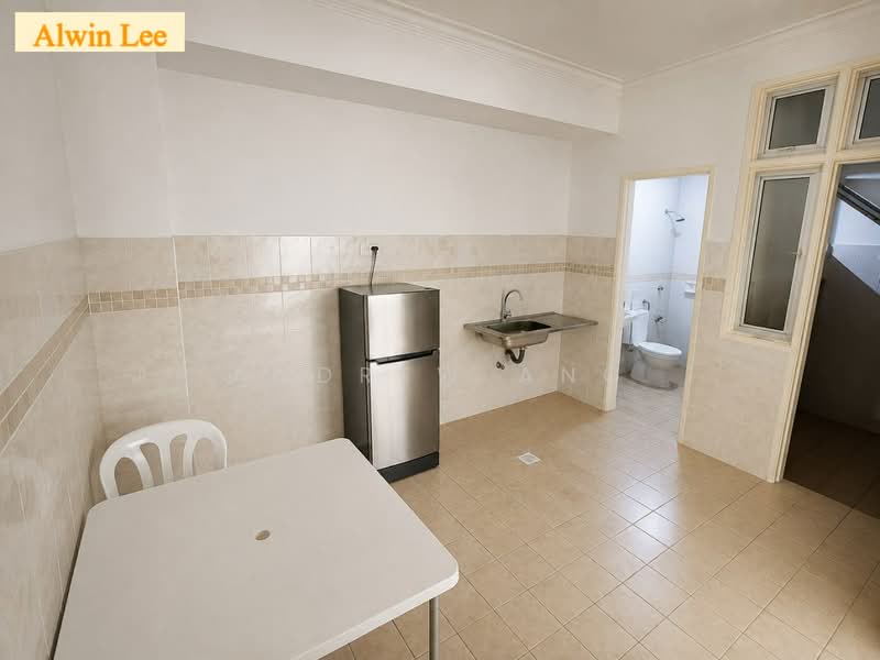 Semi-Detached House for Sale in Setia Impian (Setia Alam) - Andrew Ang - Kitchen - PropertyGuru.com.my