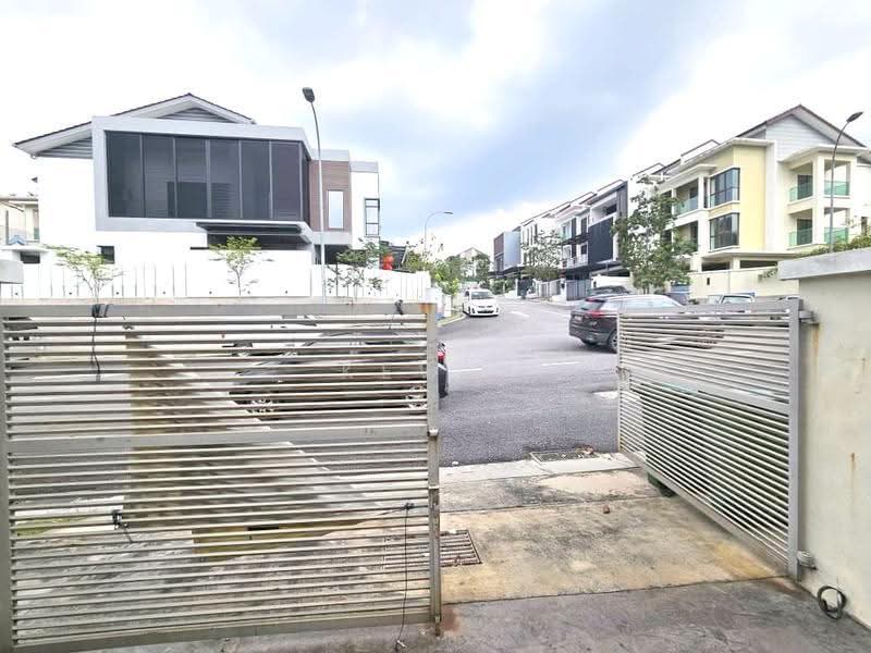 Rumah Teres 2-Tingkat untuk Dijual di Kuchai Lama (Kuala Lumpur) - Kew . - Exterior - PropertyGuru.com.my