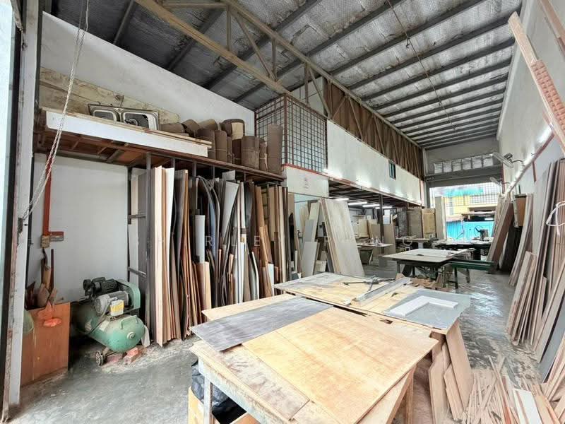 Terrace Factory for Sale in Taman Daya (Johor Bahru) - Shirley Pang - Interior - PropertyGuru.com.my