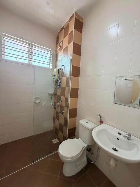 Rumah Teres 2-Tingkat untuk Disewa di Taman Seri Austin (Tebrau) - Vivy Ng - Bathroom - PropertyGuru.com.my