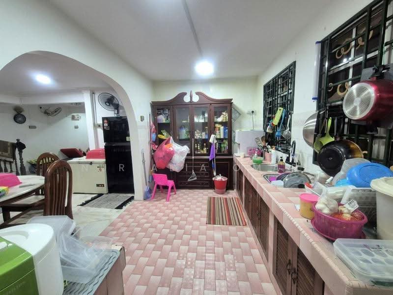 Rumah Kluster untuk Dijual di Shah Alam (Selangor) - Nur Alia Omar - Kitchen - PropertyGuru.com.my