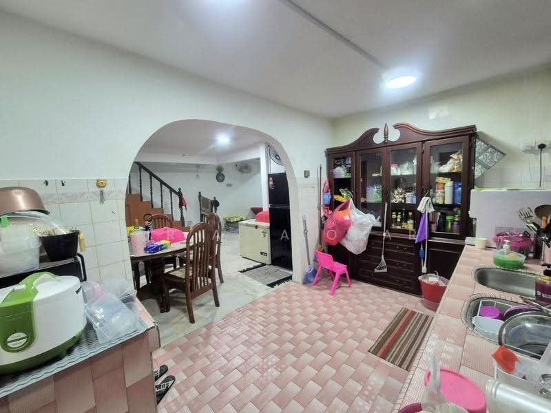 Rumah Kluster untuk Dijual di Shah Alam (Selangor) - Nur Alia Omar - Kitchen - PropertyGuru.com.my