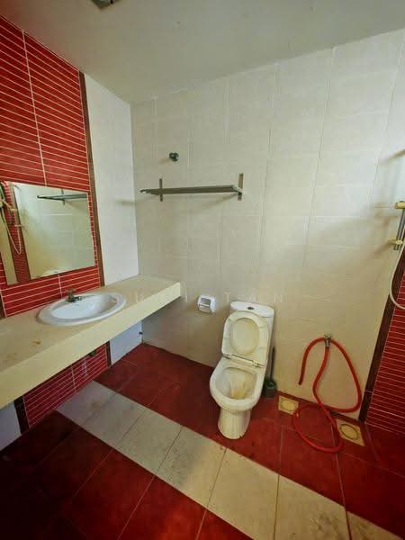 Rumah Teres 3-Tingkat untuk Dijual di Laman Rimbunan (Kepong) - Suki Tan - Bathroom - PropertyGuru.com.my