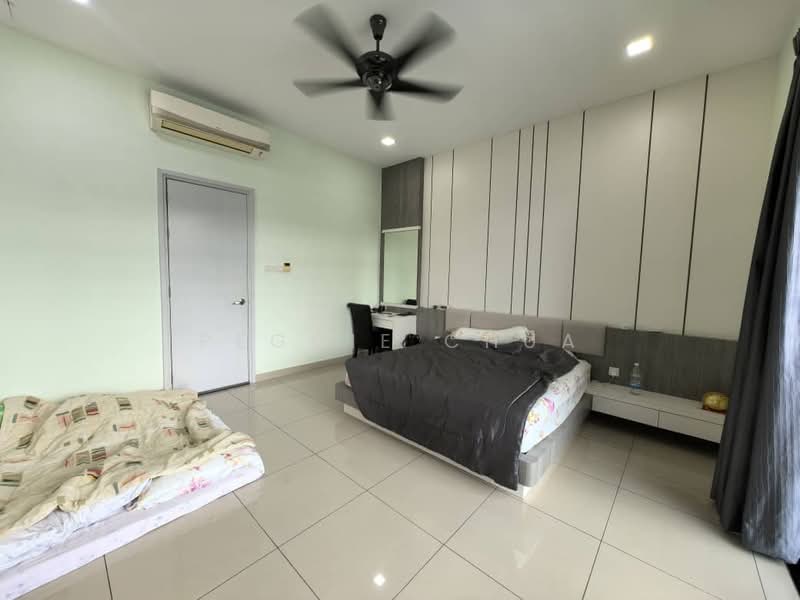 2-storey Terraced House for Sale in Taman Desa Botani (Batu Pahat) - Peggie Chua - Bedroom - PropertyGuru.com.my