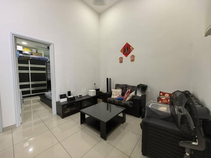 2-storey Terraced House for Sale in Taman Desa Botani (Batu Pahat) - Peggie Chua - Living Room - PropertyGuru.com.my