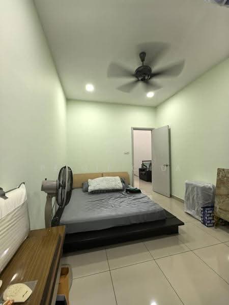 2-storey Terraced House for Sale in Taman Desa Botani (Batu Pahat) - Peggie Chua - Bedroom - PropertyGuru.com.my