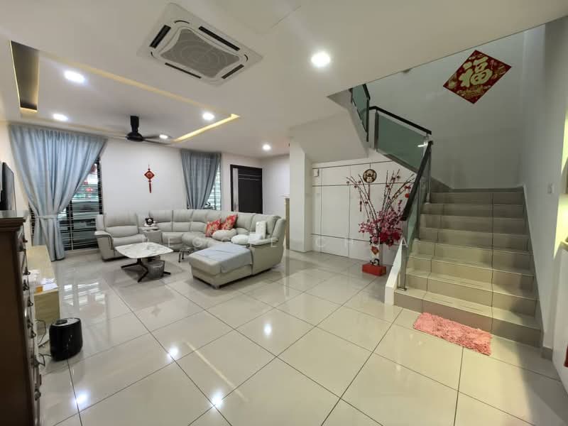 2-storey Terraced House for Sale in Taman Desa Botani (Batu Pahat) - Peggie Chua - Living Room - PropertyGuru.com.my
