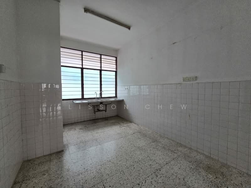 Rumah Teres 2-Tingkat untuk Dijual di Gelugor (Penang) - Alisson Chew - Kitchen - PropertyGuru.com.my