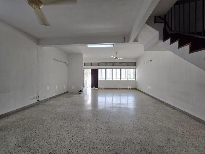 Rumah Teres 2-Tingkat untuk Dijual di Gelugor (Penang) - Alisson Chew - Living Room - PropertyGuru.com.my