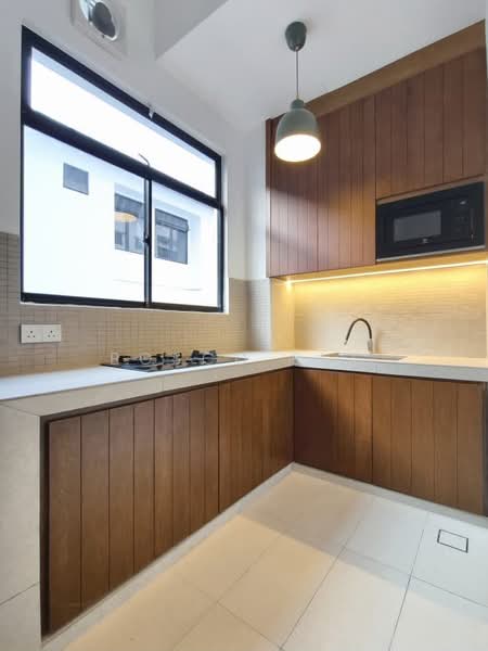 Rumah Teres 2-Tingkat untuk Disewa di Taman Desa Tebrau (Tebrau) - Bosco Eng - Kitchen - PropertyGuru.com.my