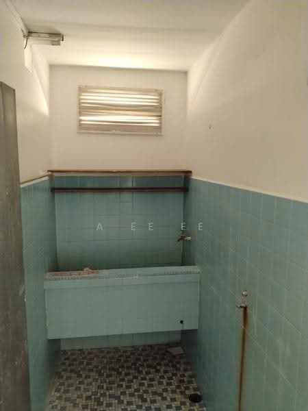 1-storey Terraced House for Sale in Ayer Itam (Penang) - A Ee Ee - Bathroom - PropertyGuru.com.my