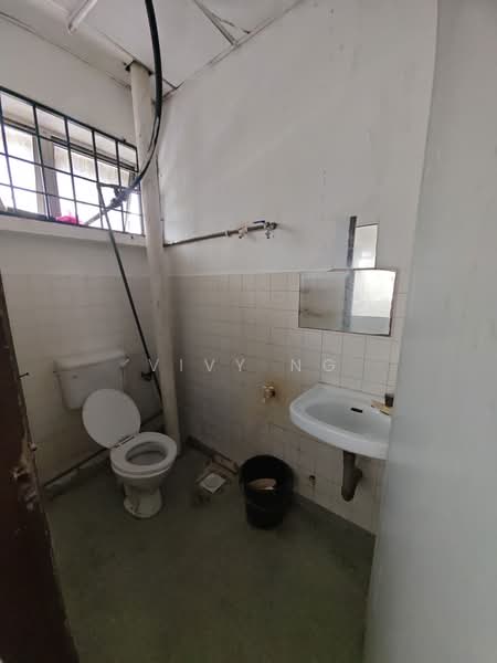 Gudang untuk Disewa di Taman Universiti (Skudai) - Vivy Ng - Bathroom - PropertyGuru.com.my