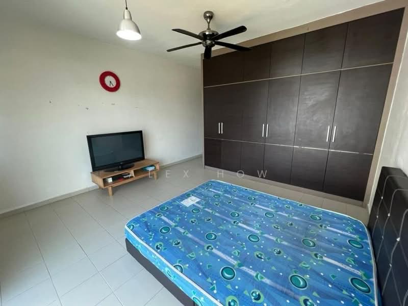 Pangsapuri untuk Dijual di Lake View Suites - Alex How - Bedroom - PropertyGuru.com.my