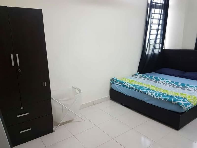 Apartment for Sale at Residensi Warnasari 2 - Hazeman Omar - Bedroom - PropertyGuru.com.my