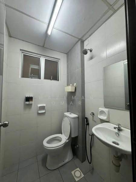 Apartment for Sale at Residensi Warnasari 2 - Hazeman Omar - Bathroom - PropertyGuru.com.my