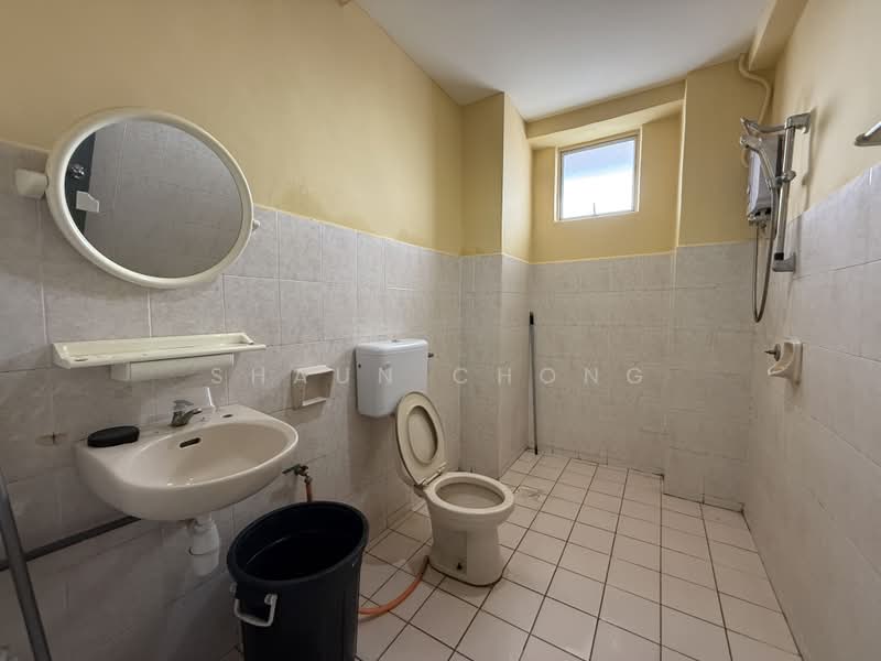 Kondominium untuk Disewa di Green Acre - Shaun Chong - Bathroom - PropertyGuru.com.my