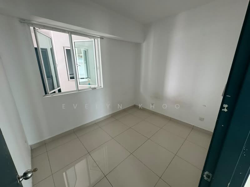 Condominium for Sale at The Regina - Evelyn Khoo - Room - PropertyGuru.com.my