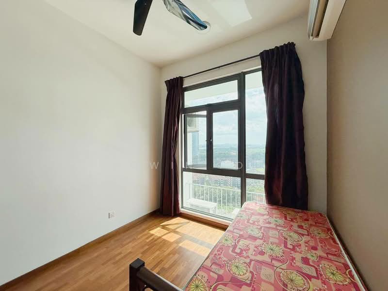 Service Residence for Sale at Crescent Bay Suites (Teluk Bayu) - Edwin Toh - Bedroom - PropertyGuru.com.my