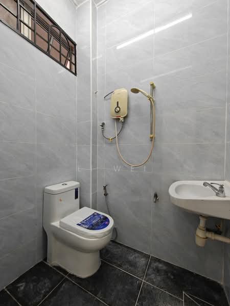 1.5-storey Terraced House for Rent in Taman Molek (Johor Bahru) - Li Wei - PropertyGuru.com.my