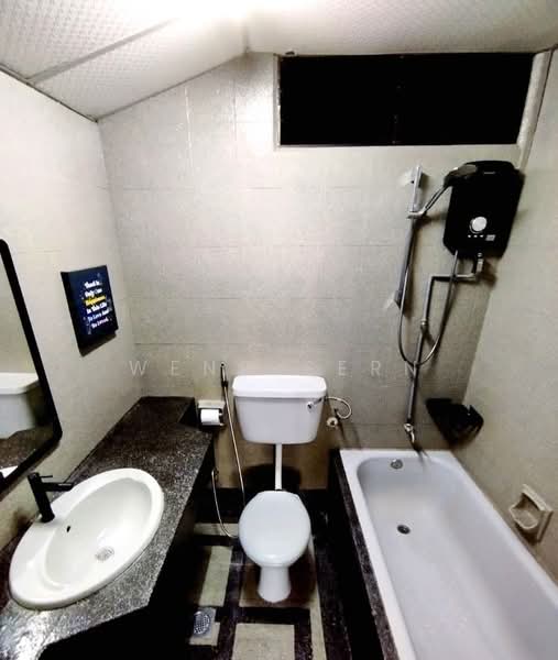 Kondominium untuk Dijual di Tiara View - Weng Sern - Bathroom - PropertyGuru.com.my