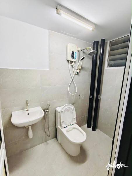 Rumah Flat untuk Dijual di Permata Fadason - Riza Ahmad - Bathroom - PropertyGuru.com.my