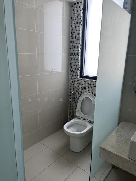 Service Residence for Sale at D'Majestic Place - Adrian Foo - Bathroom - PropertyGuru.com.my