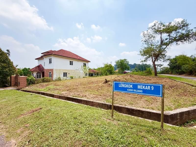 Bungalow House for Sale in Kajang (Selangor) - Muin Mn - Exterior - PropertyGuru.com.my