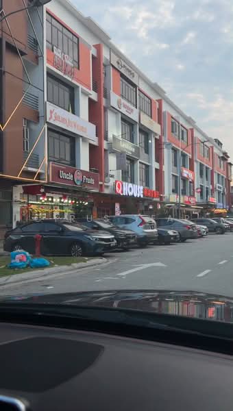 Shop / Office for Sale in Bandar Baru Permas Jaya (Permas Jaya) - Cyrus Yeap - Exterior - PropertyGuru.com.my
