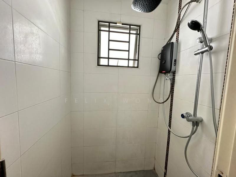 Rumah Teres 2.5-Tingkat untuk Dijual di Taman Meranti Jaya (Puchong) - Felix Wong - Bathroom - PropertyGuru.com.my