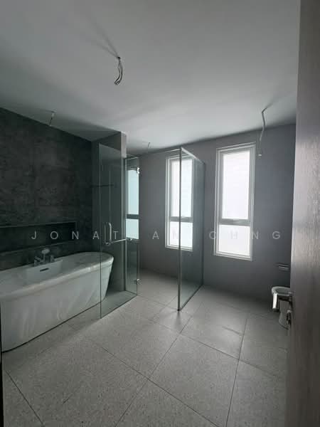 Rumah Berkembar untuk Disewa di pulau andaman (Tanjung Tokong) - Jonathan Chng - Bathroom - PropertyGuru.com.my