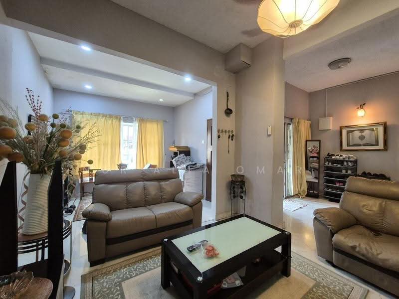 2-storey Terraced House for Sale in SS19 (Subang Jaya) - Nur Alia Omar - Living Room - PropertyGuru.com.my