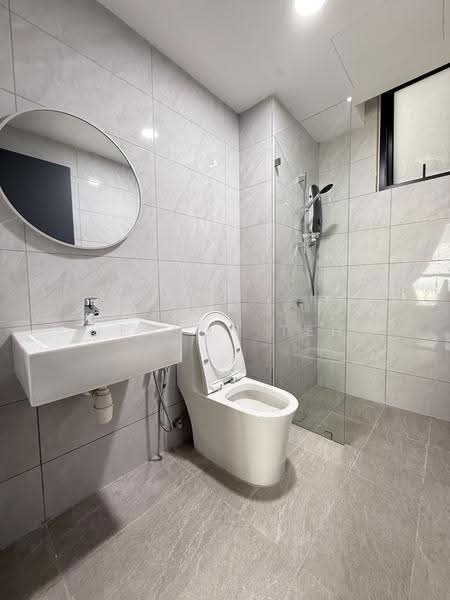 Service Residence for Rent at Altris Residences @ The Quartz WM - Jenson Teh - Bathroom - PropertyGuru.com.my