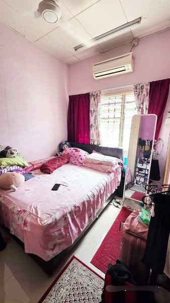 2-storey Terraced House for Sale in Subang Bestari (Shah Alam) - Muin Mn - Bedroom - PropertyGuru.com.my