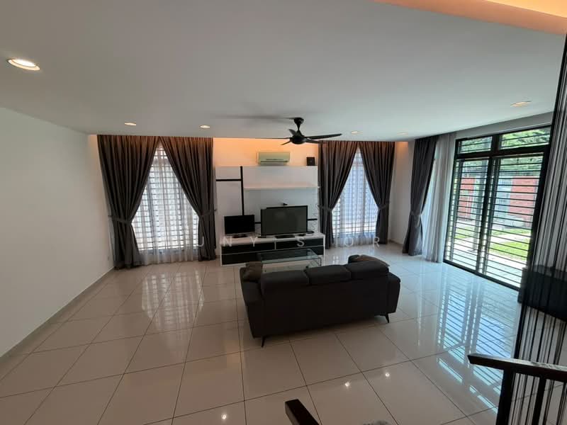 Rumah Berkembar untuk Disewa di Senibong (Permas Jaya) - Suny Sior - Living Room - PropertyGuru.com.my