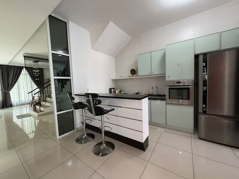 Rumah Berkembar untuk Disewa di Senibong (Permas Jaya) - Suny Sior - Kitchen - PropertyGuru.com.my