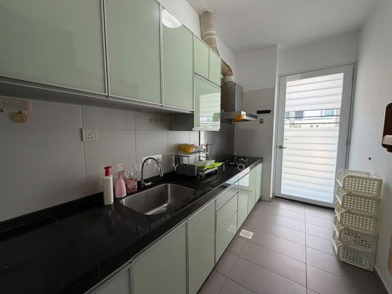 Rumah Berkembar untuk Disewa di Senibong (Permas Jaya) - Suny Sior - Kitchen - PropertyGuru.com.my