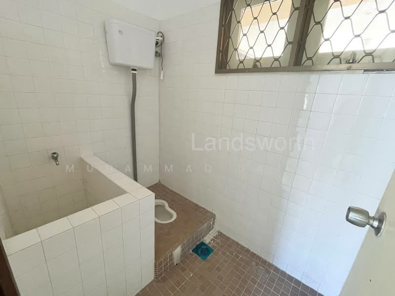 Rumah Berkembar untuk Dijual di Kerteh (Terengganu) - Muhammad Najmi - Bathroom - PropertyGuru.com.my