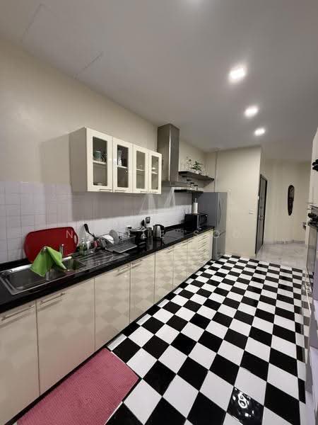 Condominium for Sale at Mayang Court - Nicole Soo - Kitchen - PropertyGuru.com.my
