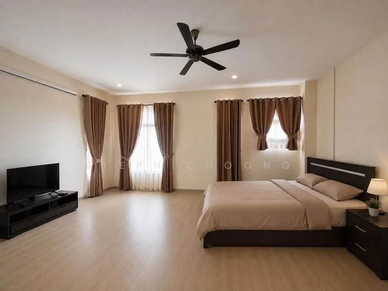 Rumah Teres 3-Tingkat untuk Dijual di Taman Mutiara Mas (Skudai) - Steph Choong - Bedroom - PropertyGuru.com.my
