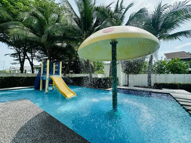 Rumah Teres untuk Disewa di Klang (Selangor) - Jay Selvam - Pool - PropertyGuru.com.my