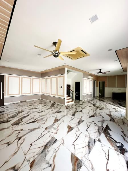 Link Bungalow for Sale in Senibong Cove (Masai) - Stella Chia - Living Room - PropertyGuru.com.my