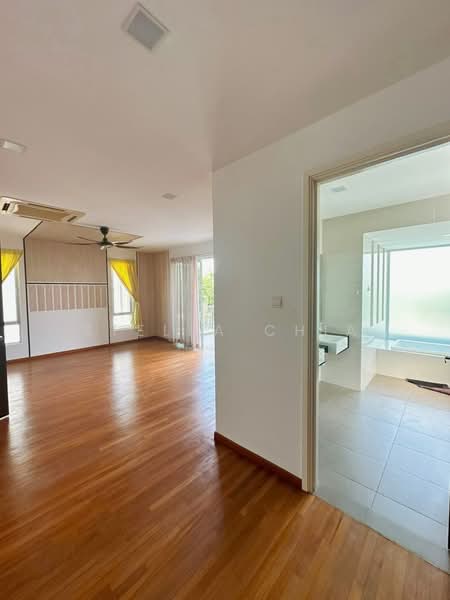 Link Bungalow for Sale in Senibong Cove (Masai) - Stella Chia - Living Room - PropertyGuru.com.my