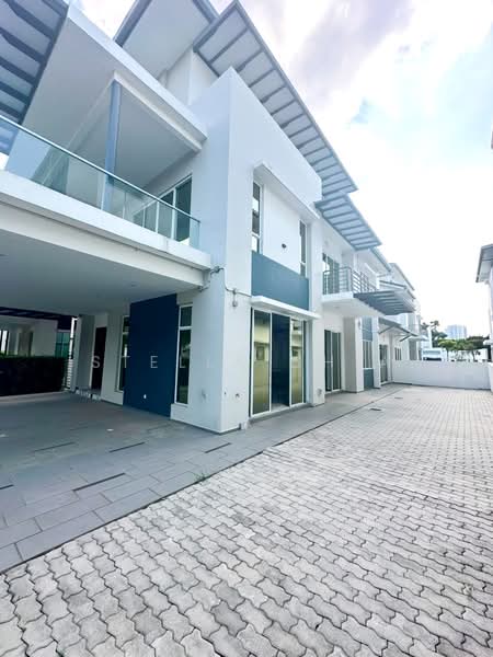 Link Bungalow for Sale in Senibong Cove (Masai) - Stella Chia - Exterior - PropertyGuru.com.my