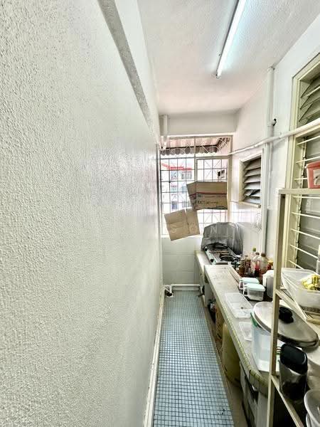 Pangsapuri untuk Dijual di Subang Perdana Goodyear Court 8 - Carlson Chee - Kitchen - PropertyGuru.com.my