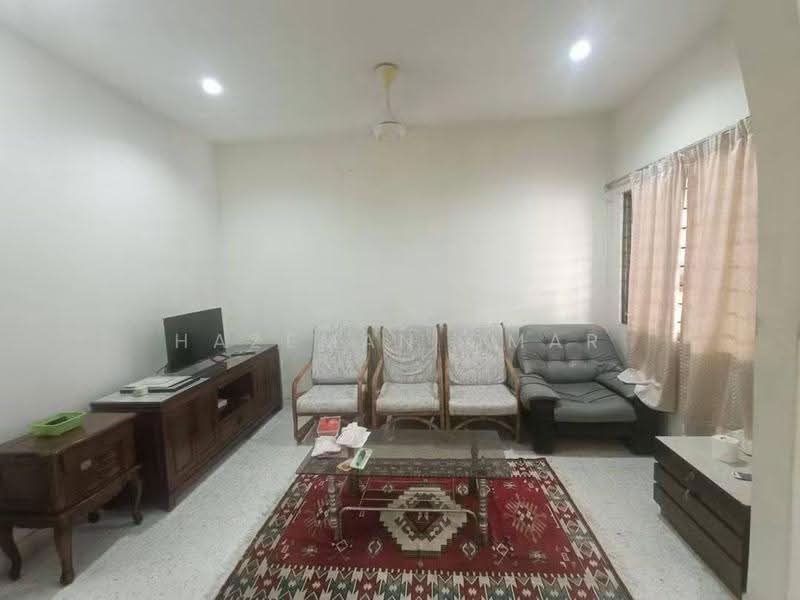 Rumah Teres 2-Tingkat untuk Dijual di SS19 (Subang Jaya) - Hazeman Omar - Living Room - PropertyGuru.com.my