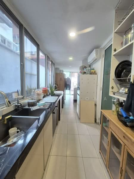 Rumah Berkembar untuk Dijual di Setia Eco Park (Setia Alam) - Nur Alia Omar - Kitchen - PropertyGuru.com.my