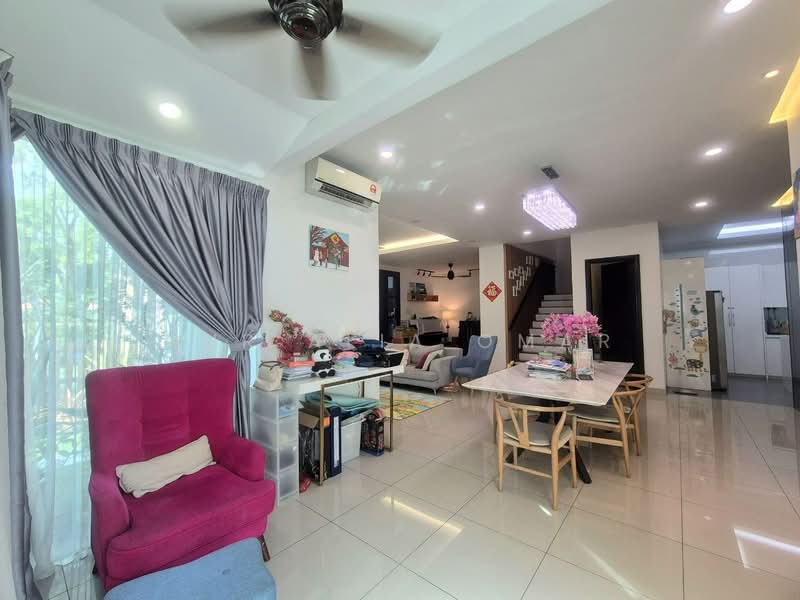 Rumah Berkembar untuk Dijual di Setia Eco Park (Setia Alam) - Nur Alia Omar - Living Room - PropertyGuru.com.my